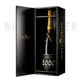 Шампанское Moet & Chandon Grand Vintage wooden box 2000 0.75 л