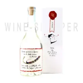 Граппа Distilleria Levi Serafino di Levi Romano Grappa Arneis gift box 0.7 л