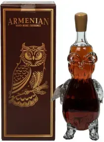 Коньяк Owl 7 Years Old, gift box, 0.5 мл