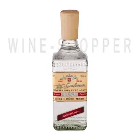 Текила Beveland Tres Sombreros blanco 0.5 л
