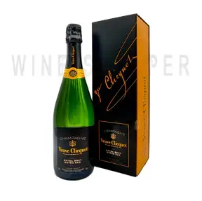 Шампанское Veuve Clicquot Ponsardin White Extra Brut Extra Old in gift box 0.75 л