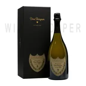 Шампанское Dom Perignon gift box 2005 0.75 л