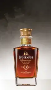Коньяк Pearl Of Stavropol Troekurov Trehлетний 0.1 л