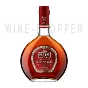 Коньяк NOY Podarochnyj 5 years old EKVVK Ararat in gift box 0.5 л