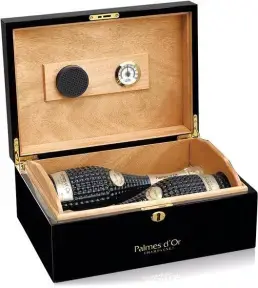 Шампанское Nicolas Feuillatte Palmes D'Or Brut 2 bottles, wooden box Champagne AOC 2004 0.75 л