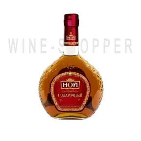 Коньяк Noy 4 Years Old gift box 0.5 л