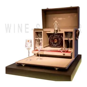 Коньяк Remy Martin Louis XIII, gift box 3 л