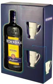 Ликер Becherovka in gift box s dvumja farforovymi chashkami 0.7 л