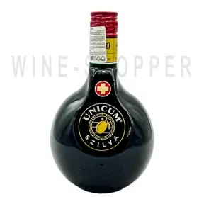 Ликер Zwack Unicum Plum 0.7 л