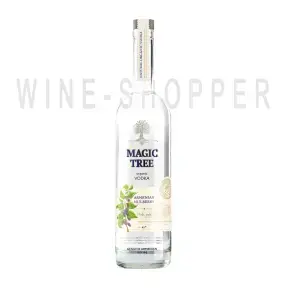 Водка Magic Tree Mulberry 0.75 л
