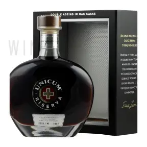 Ликер Zwack, Unicum Riserva, gift box 0.7 л