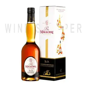 Кальвадос Pere Magloire XO in gift box 0.7 л