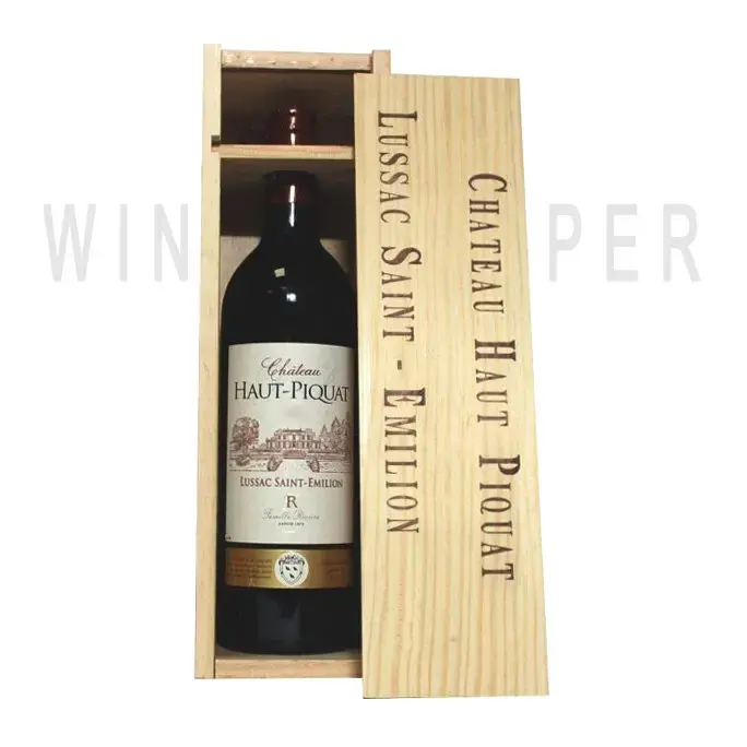 Вино Chateau Haut-Piquat Lussac Saint-Emilion AOC 2014 wooden box 0.75 л
