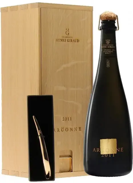 Шампанское Henri Giraud Argonne Brut Ay Grand Cru in gift box 2011 0.75 л