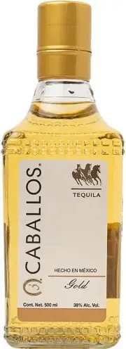 Текила 3 Caballos Gold, 0.5 л