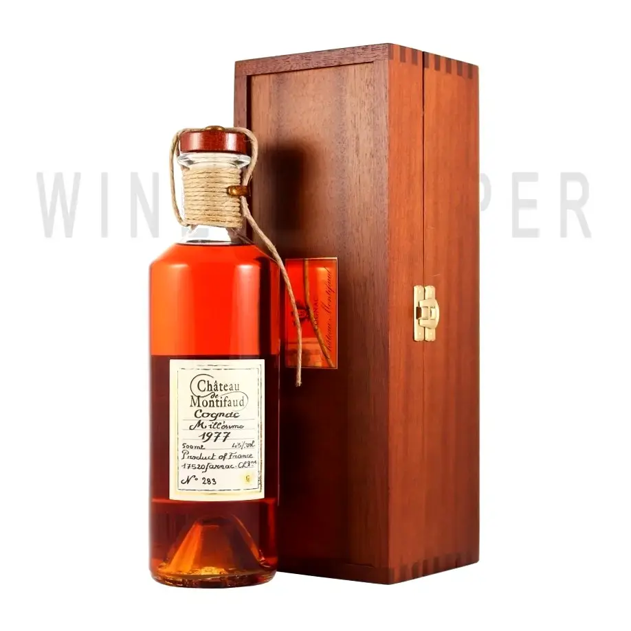 Коньяк Chateau de Montifaud Millesime Fine Petite Champagne AOC, wooden box, 1977, 0.5 л