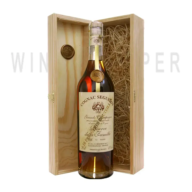 Коньяк Seguinot Reserve De La Famille, in wooden box 1952 0.7 л