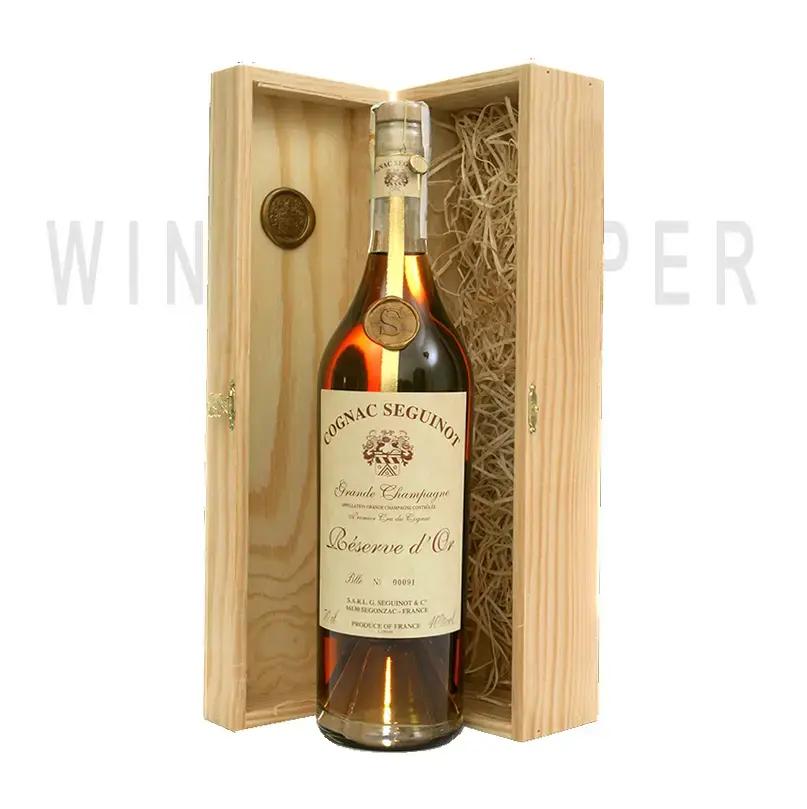 Коньяк Seguinot Reserve D'Or, in wodden box 1914 0.7 л