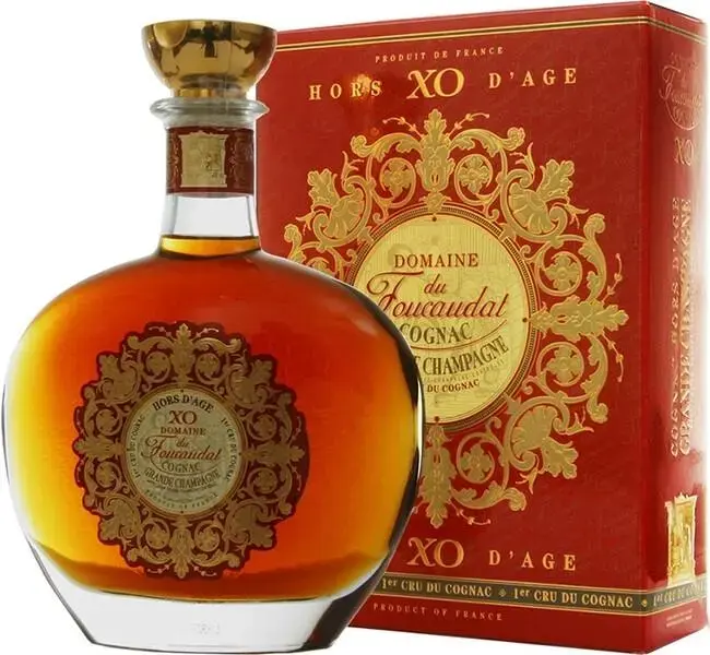Коньяк Domaine du Foucaudat XO Hors d'Age in decanter gift box 0.7 л