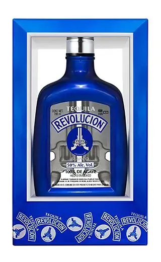 Текила Revolucion Blanco in gift box 0.7 л