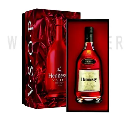 Коньяк Hennessy VSOP, gift box End of Year 2020, 0.7 л