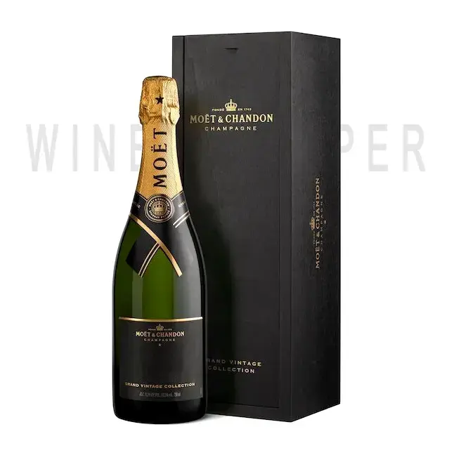 Шампанское Moet & Chandon, Grand Vintage, 2002, wooden box 0.75 л