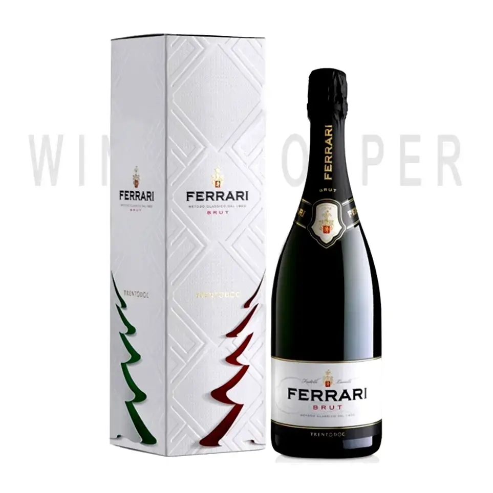 Игристое вино Ferrari, Brut, Trento DOC, gift box New Year 0.75 л