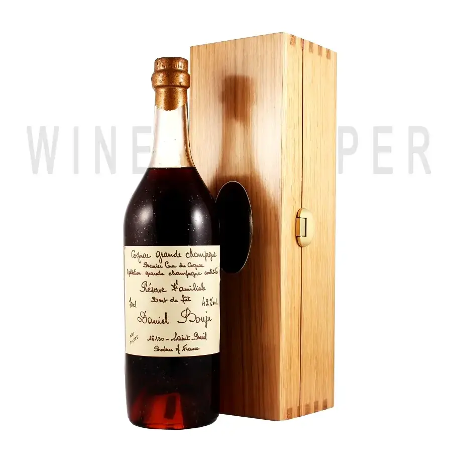 Коньяк Daniel Bouju Reserve Familiale wooden box 0.7 л