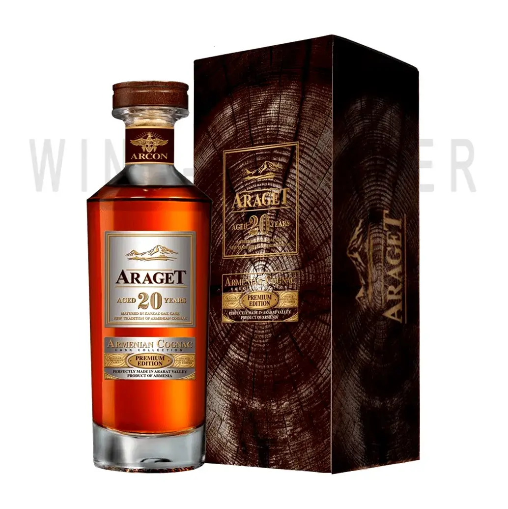 Коньяк Araget 20 Years Old gift box 0.5 л