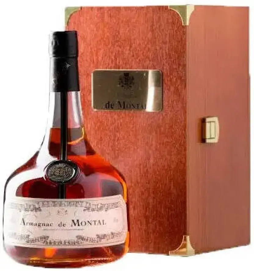 Арманьяк Armagnac de Montal Bas-Armagnac, 1983, wooden box, 0.7 л