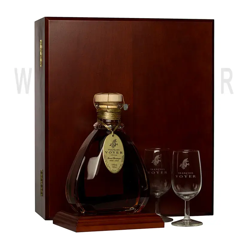Коньяк Francois Voyer Hors d'Age Grande Champagne, Premier Cru Du Cognac (Decanter) 0.7 л