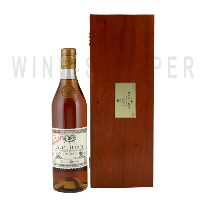 Коньяк A.E. Dor №7 Vieille Reserve in wooden box 0.7 л
