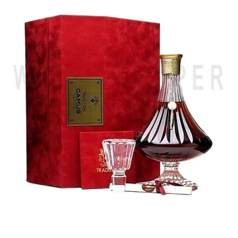 Коньяк Camus Tradition Baccarat gift box 0.7 л